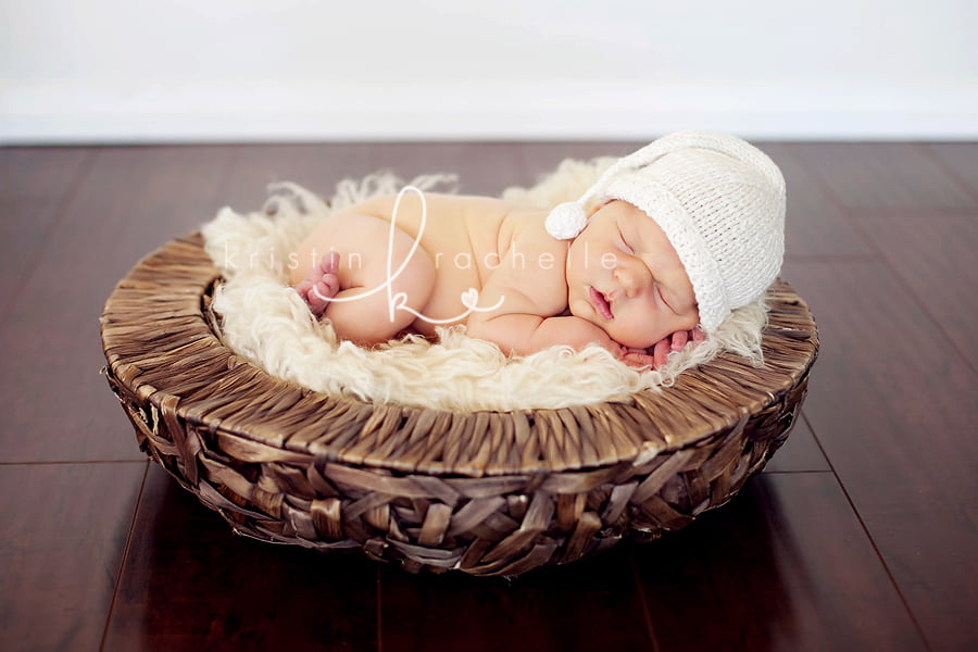 studio newborn photographer