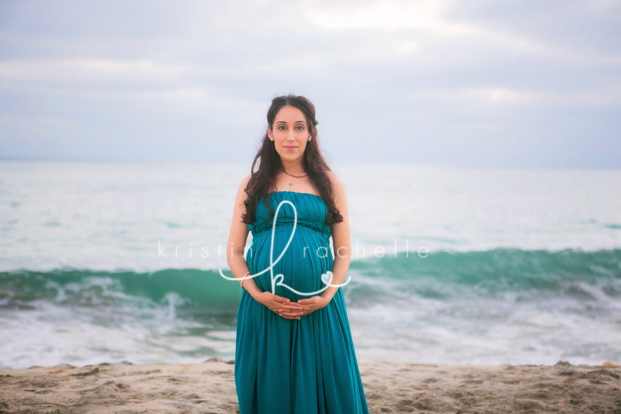 beach-maternity-photographer