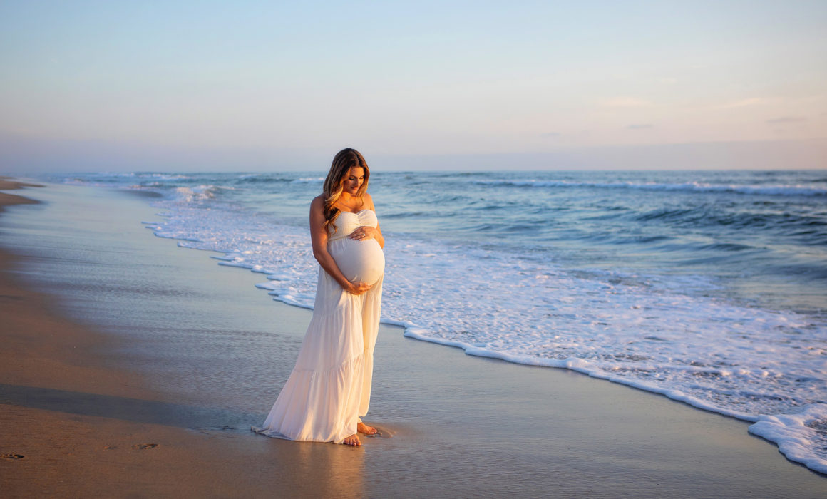 Beach Maternity Photographer in San Diego