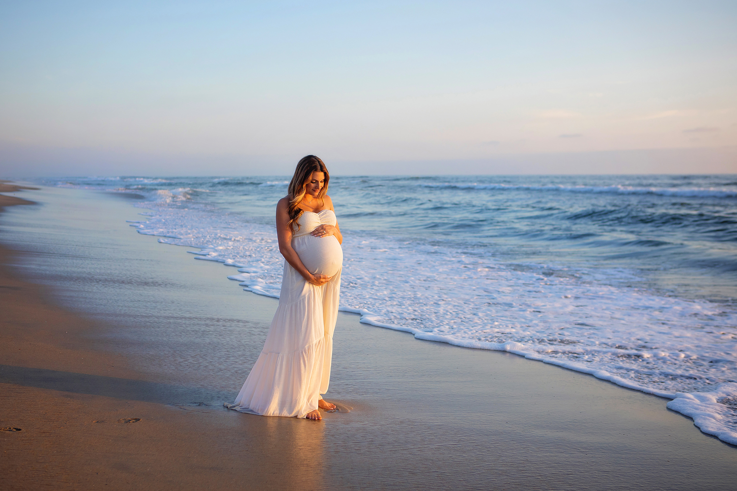 Beach Pregnancy Photographer in San Diego